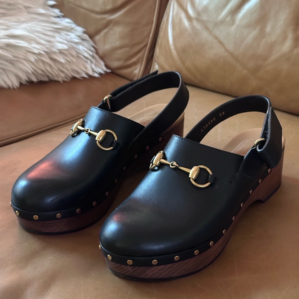 Black Leather Amstel Gucci Leather Clogs Gold Horsebit